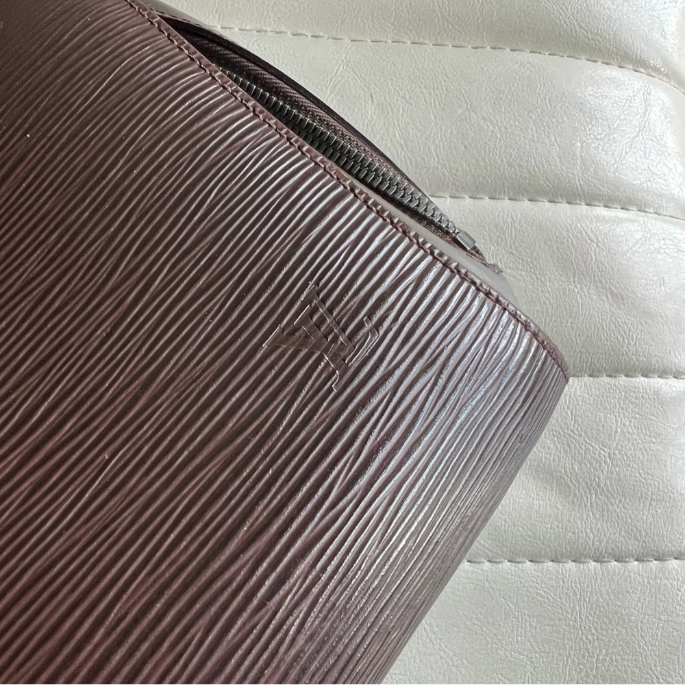Louis Vuitton Epi Brown Backpack - Picture 5 of 8